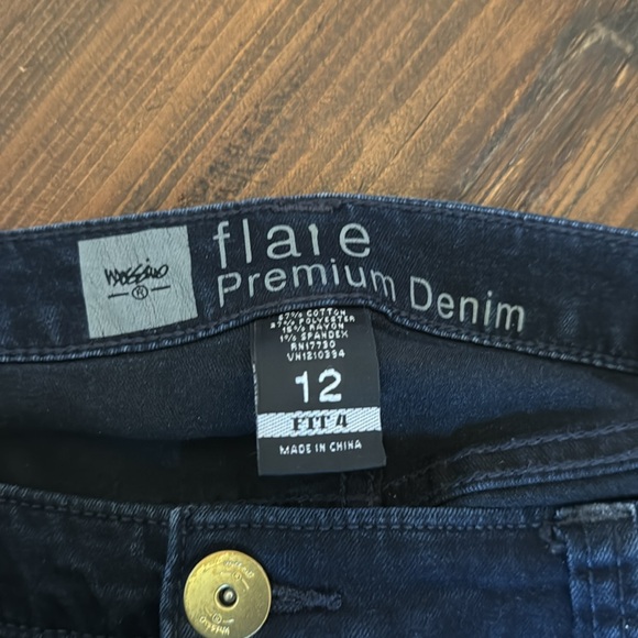 Mossimo Denim - Picture 2 of 2